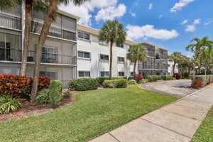 701 NE 1st Ct 206, Hallandale Beach, FL 33009 Sold 07/10/25