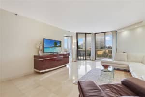 20191 E Country Club Dr 510, Miami, FL 33180 - MLS#F10497371