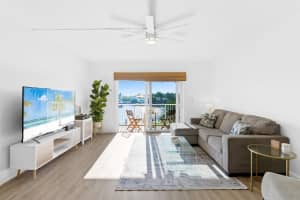 330 N Federal Hwy 308, Deerfield Beach, FL 33441 - MLS#F10497410