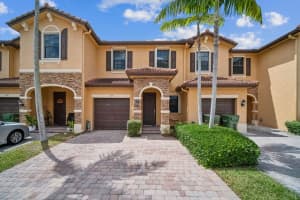388 NE 37th Ter 388, Homestead, FL 33033 Sold 06/13/25