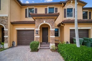 388 NE 37th Ter 388, Homestead, FL 33033 Sold 06/13/25