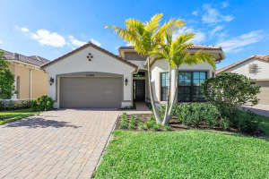 11990 Leon Cir S, Pompano Beach, FL 33076 Sold 08/20/25