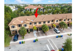 5505 NW 27th Ct, Margate, FL 33063 Sold 05/27/25
