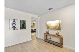5505 NW 27th Ct, Margate, FL 33063 Sold 05/27/25