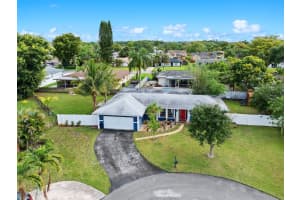 8520 SW 26th St, Davie, FL 33324 Sold 11/05/25