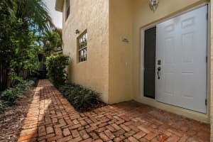 537 NE 17th Way, Fort Lauderdale, FL 33301 Sold 10/23/25