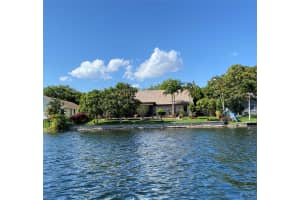 10230 SW 56th St, Cooper City, FL 33328 Sold 07/10/25
