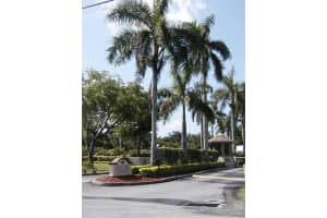 114 Royal Park Dr 3E, Oakland Park, FL 33309 Sold 08/28/25