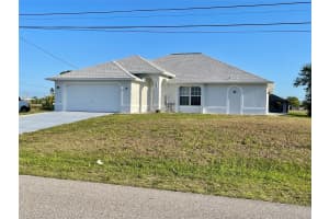 846 SW 15th St, Cape Coral, FL 33991 - MLS#F10497955