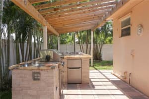 804 NW 8th St, Dania Beach, FL 33004 - MLS#F10497969