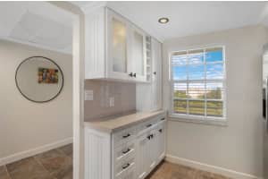 605 Oaks Dr 905, Pompano Beach, FL 33069 Sold 07/28/25