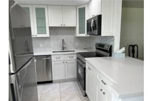 321 Newport V 321, Deerfield Beach, FL 33442 - MLS#F10497981