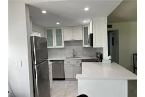 321 Newport V 321, Deerfield Beach, FL 33442 - MLS#F10497981