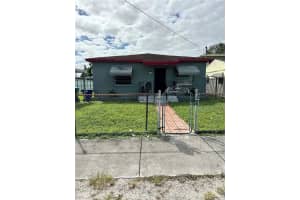 3238 Nw 50th St, Miami