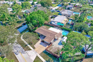 1005 SW 44th Ave, Plantation, FL 33317 Sold 08/28/25