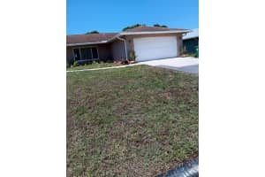 1550 SE Pratt St, Port Saint Lucie, FL 34983 - MLS#F10498074