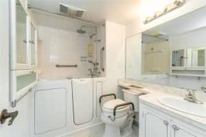 8960 S Hollybrook Blvd 103, Pembroke Pines, FL 33025 - MLS#F10498109