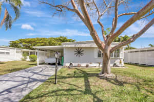 8409 Chisum Trl, Boca Raton, FL 33433 - MLS#F10498127