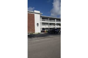 5201 NE 24th Ter 210, Fort Lauderdale, FL 33308 Sold 06/02/25