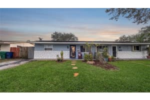 9480 SW 51st St, Cooper City, FL 33328 Sold 07/15/25