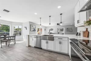 14200 Somerset Pl, Davie, FL 33325 Sold 06/26/25