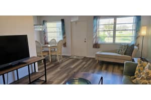 53 Woodland Dr 105, Vero Beach, FL 32962 Sold 07/17/25
