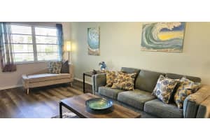 53 Woodland Dr 105, Vero Beach, FL 32962 Sold 07/17/25