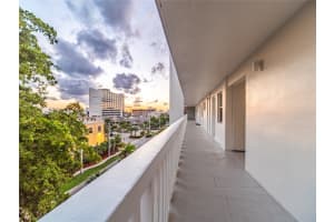 2555 NE 11th St 606, Fort Lauderdale, FL 33304 - MLS#F10498200
