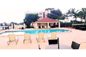114 Lake Emerald Dr 305, Oakland Park