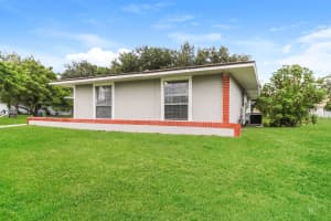 417 NE Cornwall Ave, Port Saint Lucie, FL 34983 Sold 11/07/25