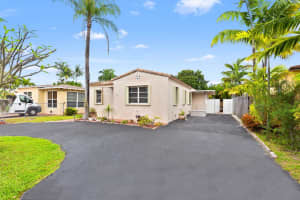 1340 Adams St, Hollywood, FL 33019 - MLS#F10498285