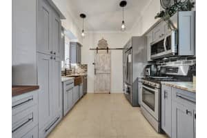 737 Hollywood Blvd, Hollywood, FL 33019 Sold 09/24/25