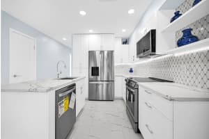 2466 Taylor St 3A, Hollywood, FL 33020 Sold 06/11/25