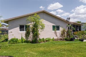 9502 NW 74th Ct, Tamarac, FL 33321 Sold 06/11/25