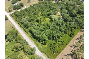 2304 NE 131st Ln, Okeechobee, FL 34972 Sold 06/26/25