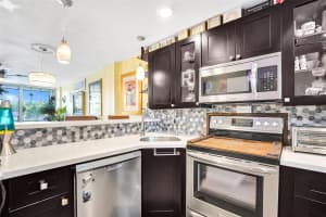 111 Royal Park Dr 2E, Oakland Park, FL 33309 Sold 07/28/25