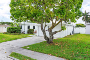 1012 Avocado Isle, Fort Lauderdale, FL 33315 Sold 11/18/25