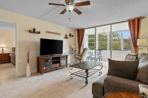 4899 Nw 26th Ct 348, Lauderdale Lakes