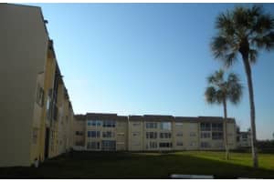 8110 Sunrise Lakes Blvd 202, Sunrise, FL 33322 Sold 10/30/25
