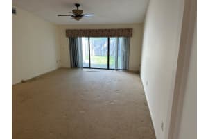 366 NE 195th St, Miami, FL 33179 Sold 05/14/25