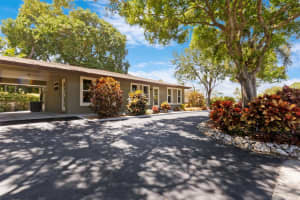 720 NW 35th St, Oakland Park, FL 33309 Sold 06/02/25