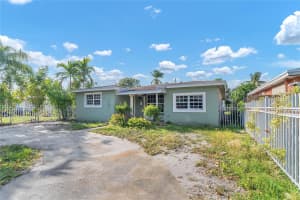 2538 Rodman St, Hollywood, FL 33020 Sold 07/01/25