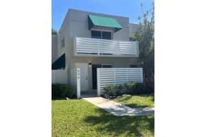 506 Nw 98th Ave, Plantation