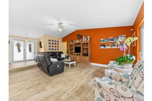 6440 NW 201st Ter, Hialeah, FL 33015 Sold 10/31/25