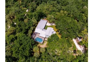 3330 SW 25th St SW, Vero Beach, FL 32968 Sold 06/25/25