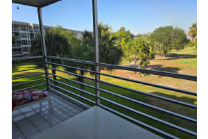535 Oaks 308, Pompano Beach, FL 33069 - MLS#F10498783