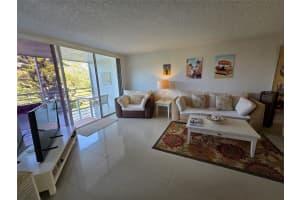 535 Oaks 308, Pompano Beach, FL 33069 - MLS#F10498783