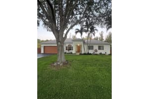 5310 SW 199th Ave, Pembroke Pines, FL 33332 Sold 07/14/25