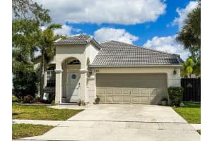 595 Nw 159th Ln, Pembroke Pines