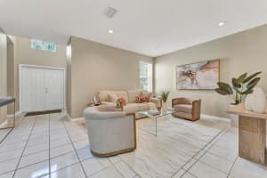 697 Sand Creek Cir, Weston, FL 33327 Sold 06/20/25